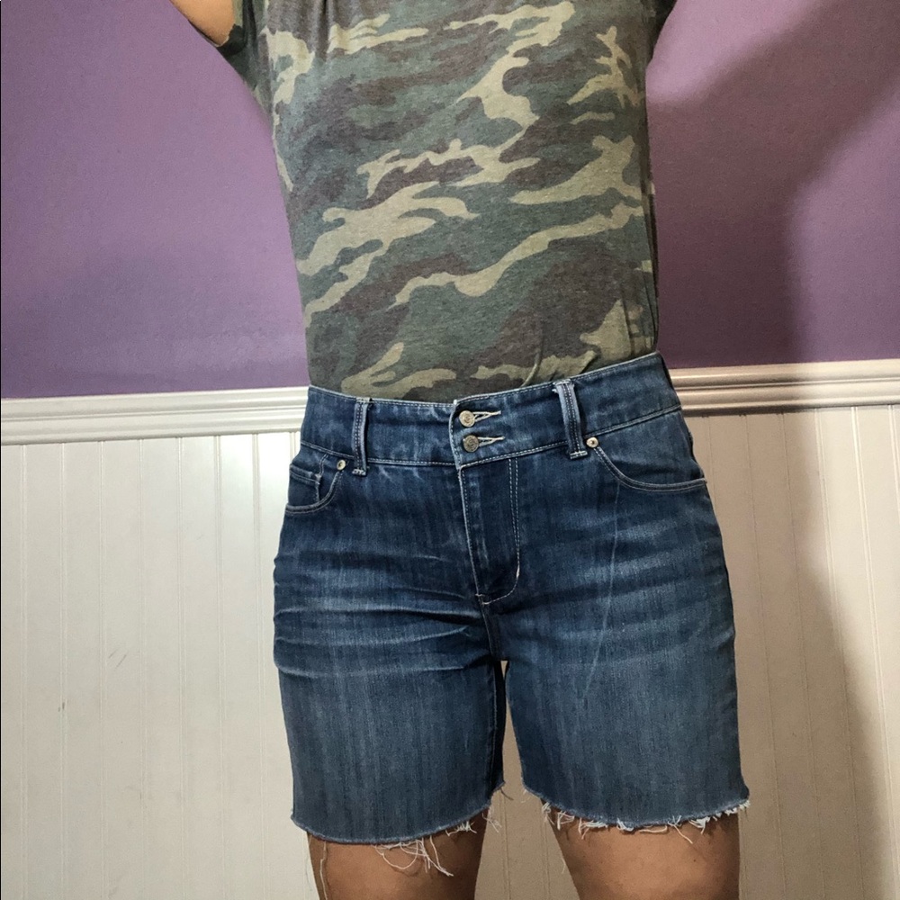 Seven jeans cut off shorts